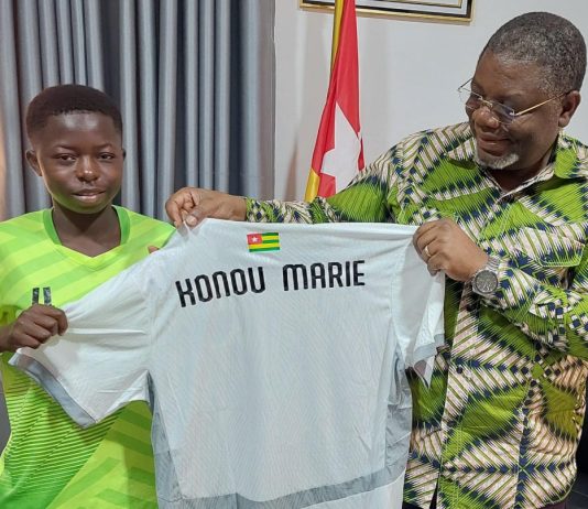 Football| Entre gratitude et ambition, KONOU Marie chez son parrain Pierre Lamadokou