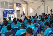 Camp de vacances IYF : Olufade Adekanmi transmet son expérience aux jeunes footballeurs venus de tout le Togo