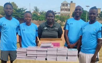 Rentrée scolaire 2026-2027 : le Sport Club Blau-Weiss Lomé accompagne ses jeunes avec un don de cahiers